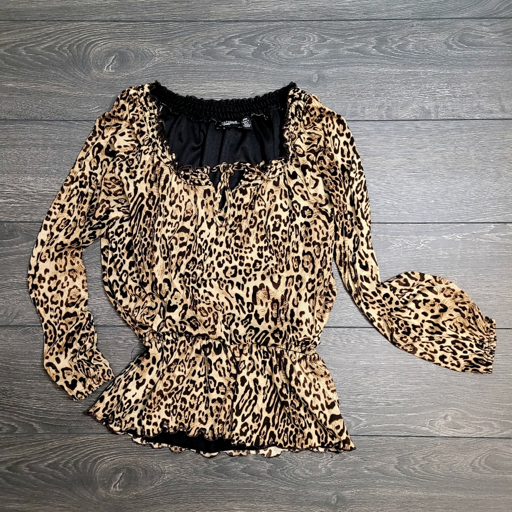 Leopard Jaguars Animal Print Notations Top